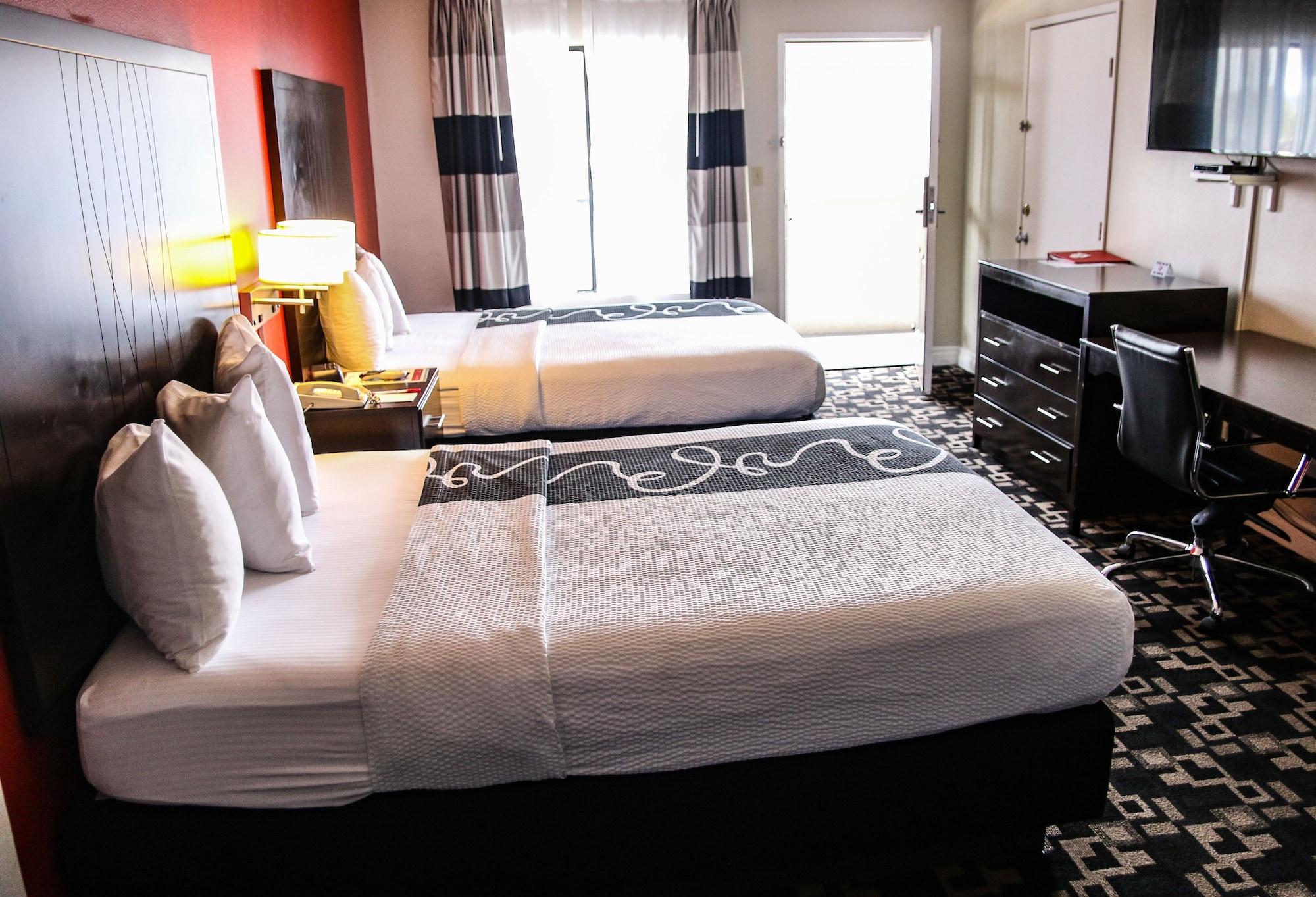 Hotel Ramada By Wyndham Oceanside Zewnętrze zdjęcie