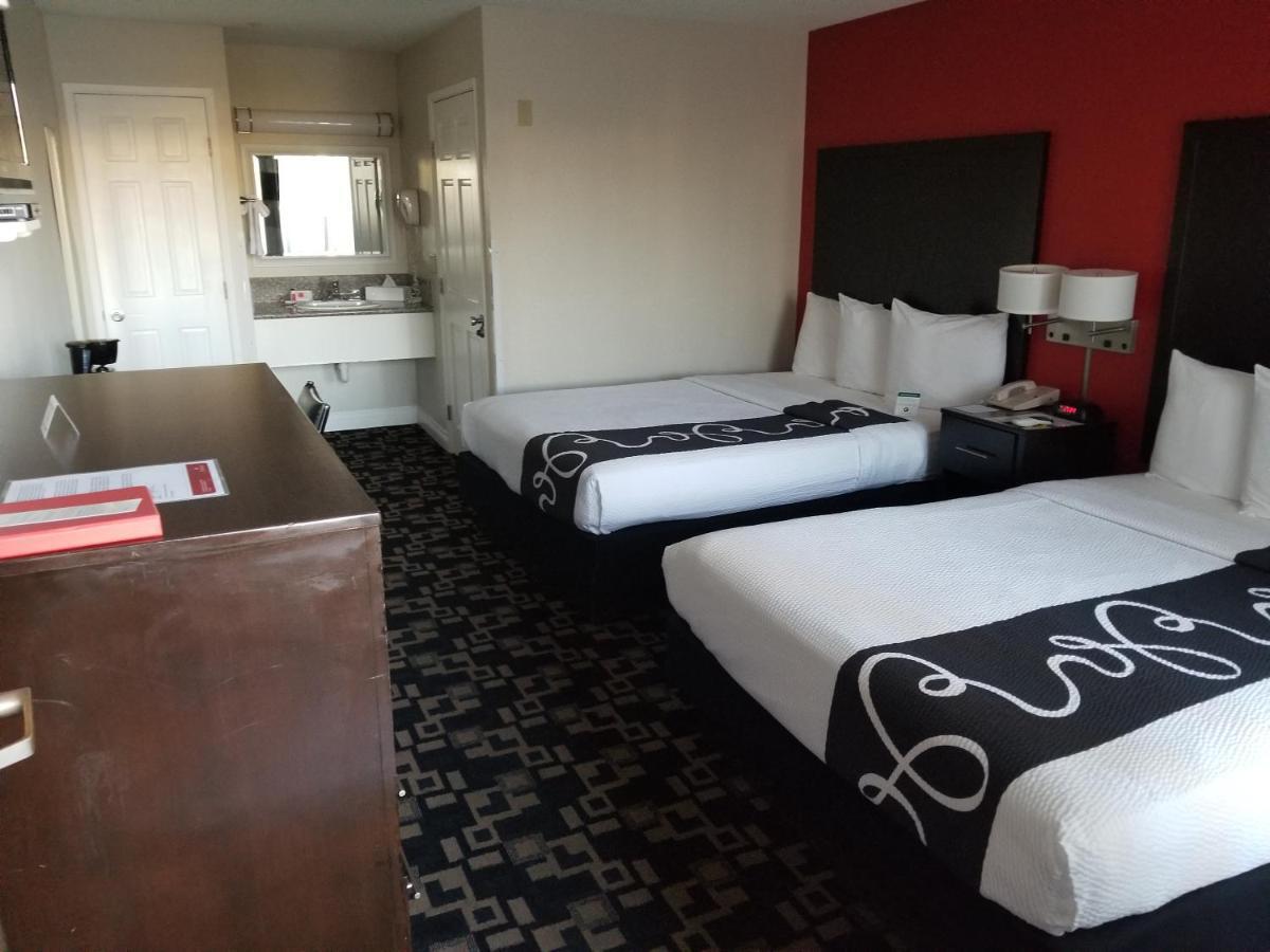 Hotel Ramada By Wyndham Oceanside Zewnętrze zdjęcie